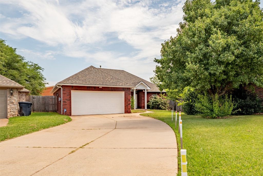 4904 Sunny Court, Oklahoma City, OK 73135