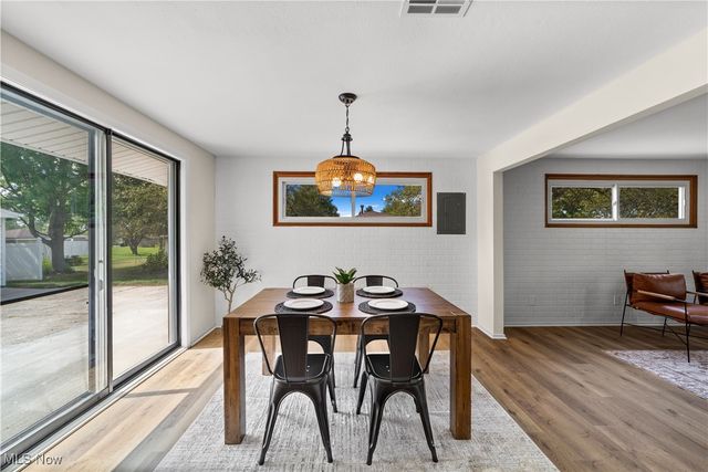 1516 Gillie Drive, Streetsboro, OH 44241