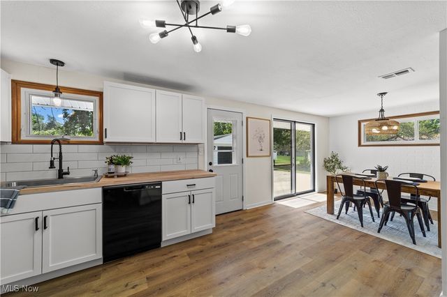 1516 Gillie Drive, Streetsboro, OH 44241