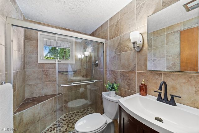 1516 Gillie Drive, Streetsboro, OH 44241