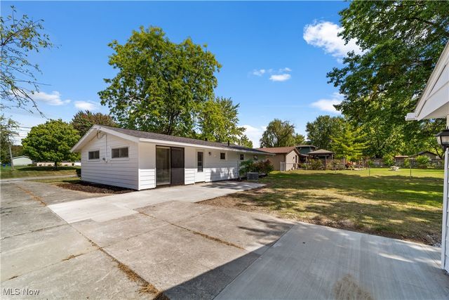 1516 Gillie Drive, Streetsboro, OH 44241