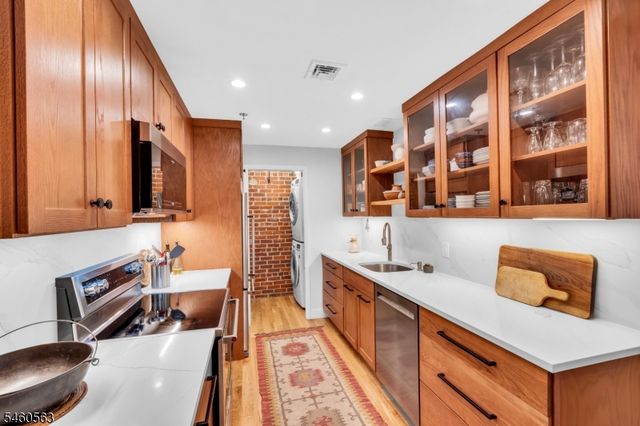 260 Main St 110, Little Falls Twp., NJ 07424