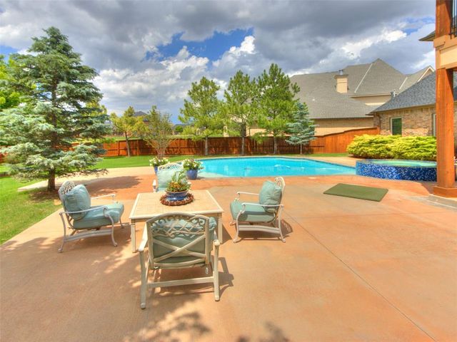 3208 NW 176th Place, Edmond, OK 73012