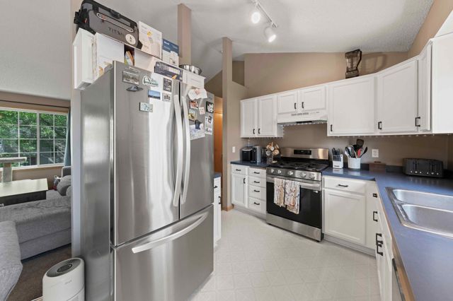 1201 Aspen Court, Farmington, MN 55024