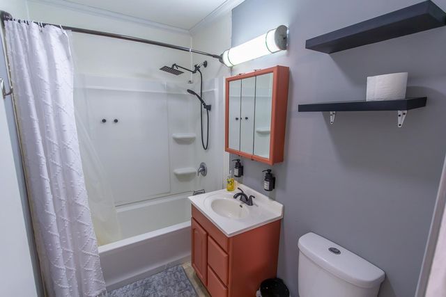 503 E Ellsworth Ave, Salina, KS 67401