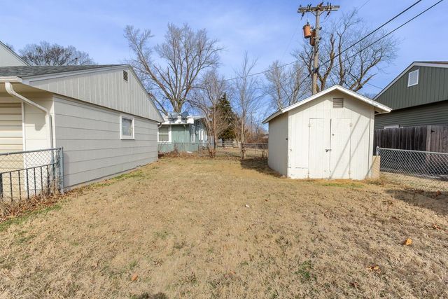 503 E Ellsworth Ave, Salina, KS 67401