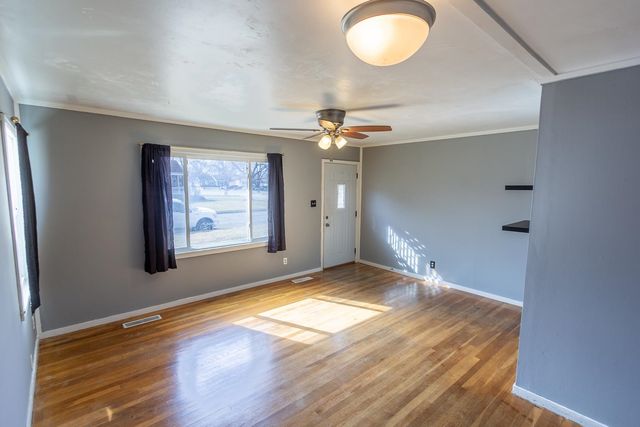 503 E Ellsworth Ave, Salina, KS 67401