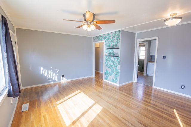 503 E Ellsworth Ave, Salina, KS 67401