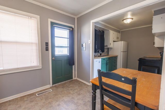 503 E Ellsworth Ave, Salina, KS 67401