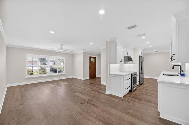 1322 CORNER OAKS DRIVE, Brandon, FL 33510