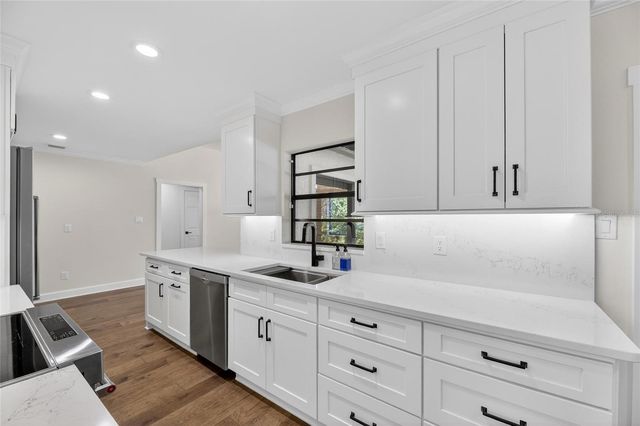 1322 CORNER OAKS DRIVE, Brandon, FL 33510