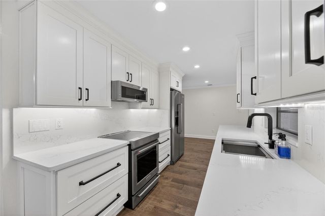 1322 CORNER OAKS DRIVE, Brandon, FL 33510