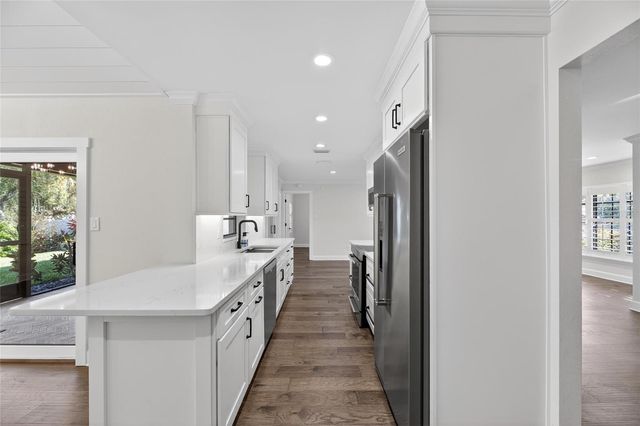 1322 CORNER OAKS DRIVE, Brandon, FL 33510