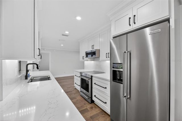 1322 CORNER OAKS DRIVE, Brandon, FL 33510