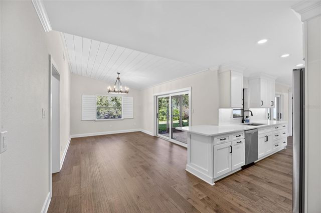 1322 CORNER OAKS DRIVE, Brandon, FL 33510