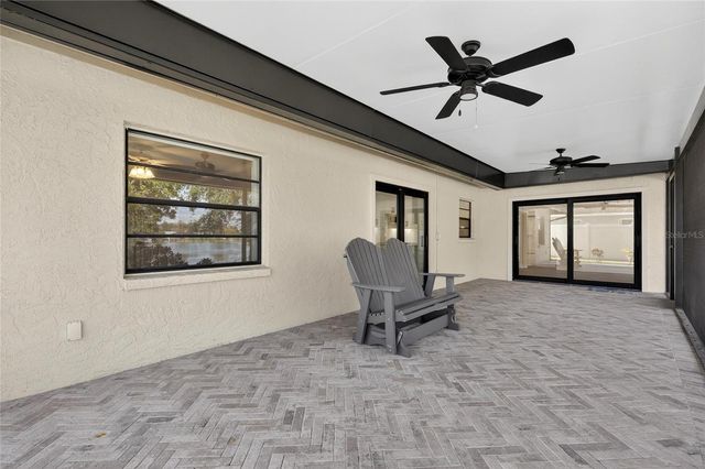 1322 CORNER OAKS DRIVE, Brandon, FL 33510