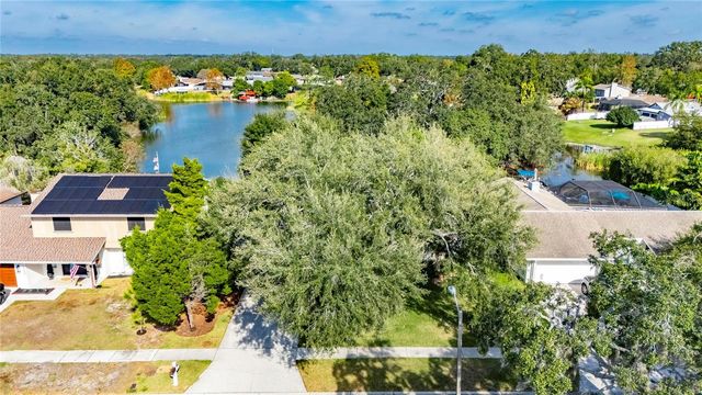 1322 CORNER OAKS DRIVE, Brandon, FL 33510