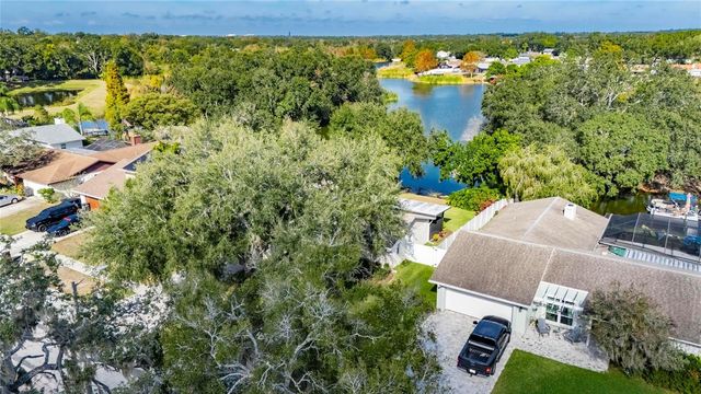 1322 CORNER OAKS DRIVE, Brandon, FL 33510