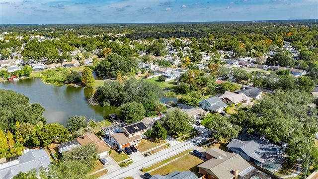 1322 CORNER OAKS DRIVE, Brandon, FL 33510