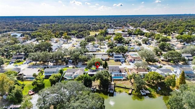 1322 CORNER OAKS DRIVE, Brandon, FL 33510