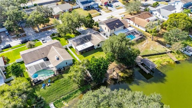 1322 CORNER OAKS DRIVE, Brandon, FL 33510