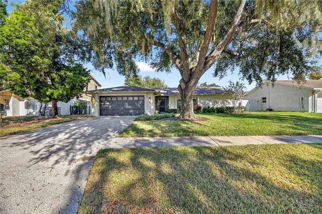 1322 CORNER OAKS DRIVE, Brandon, FL 33510