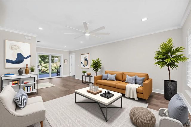 1322 CORNER OAKS DRIVE, Brandon, FL 33510