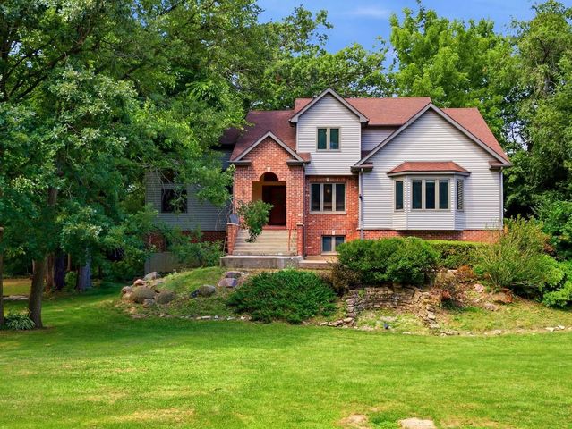 138 Woodland Drive, Plano, IL 60545