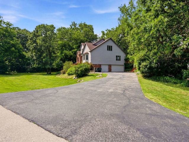 138 Woodland Drive, Plano, IL 60545