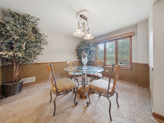 138 Woodland Drive, Plano, IL 60545