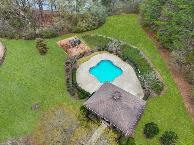 218 Millstone Parkway, Woodstock, GA 30188