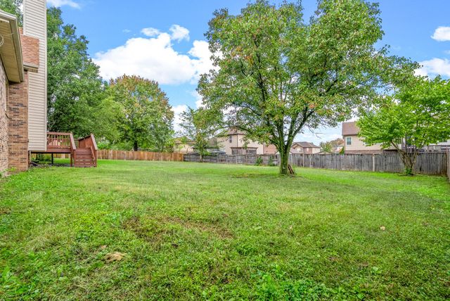 1421 Dr Meade Ln, Clarksville, TN 37042