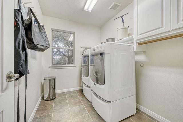 18523 Staghorn DR, Point Venture, TX 78645