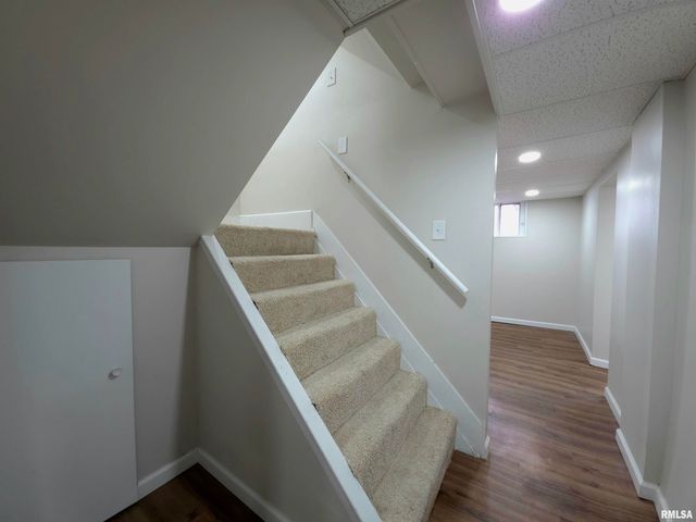 720 W LOUCKS Avenue, Peoria, IL 61604