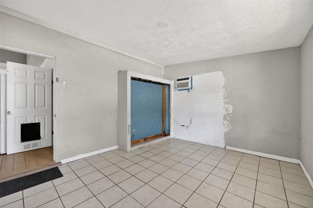 5828 22ND STREET W, Bradenton, FL 34207