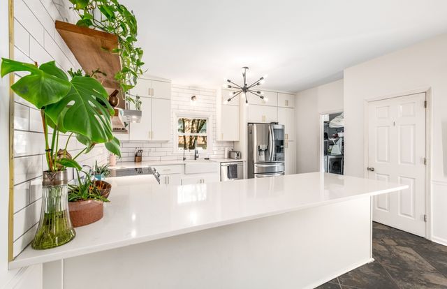 6120 Stillmeadow Dr, Nashville, TN 37211