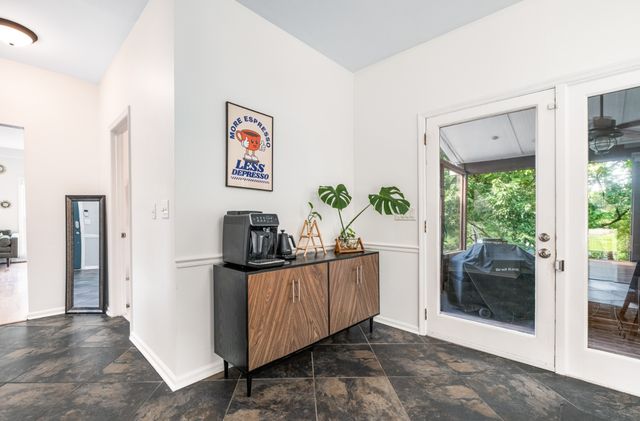 6120 Stillmeadow Dr, Nashville, TN 37211