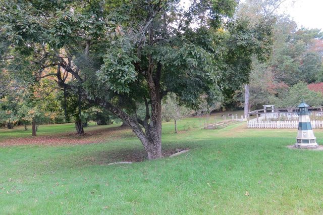 393 Purchase St, Easton, MA 02375