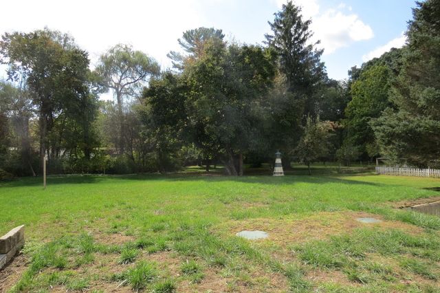 393 Purchase St, Easton, MA 02375
