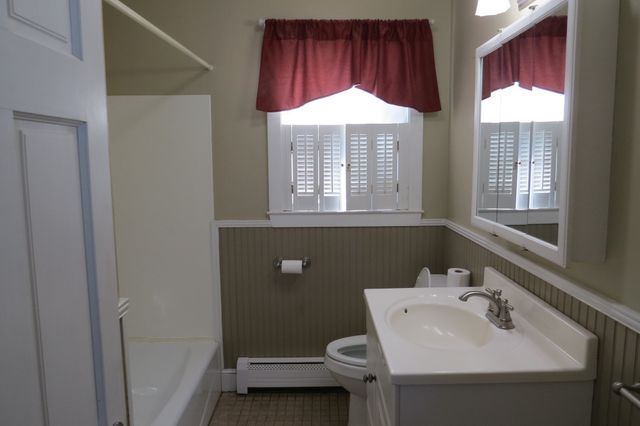 393 Purchase St, Easton, MA 02375