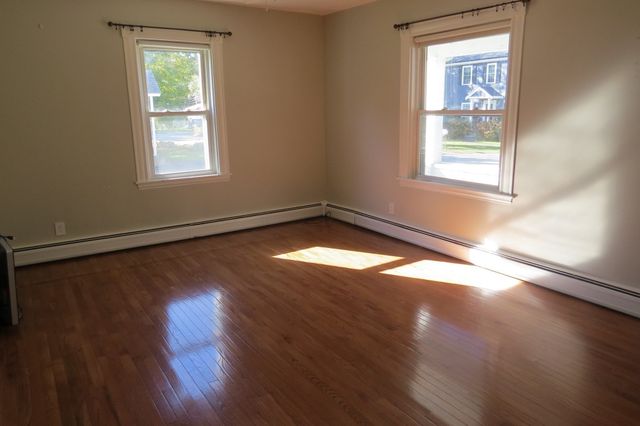 393 Purchase St, Easton, MA 02375