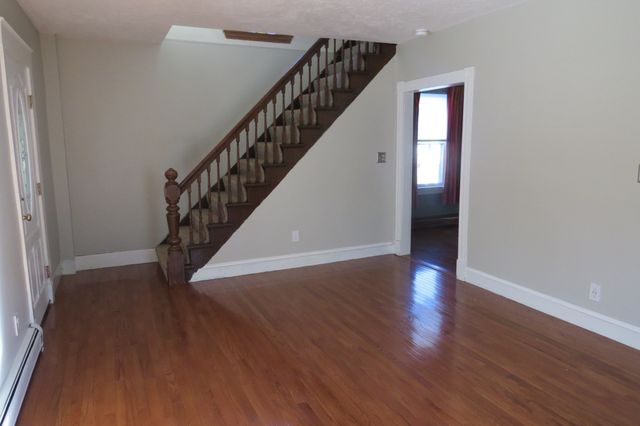 393 Purchase St, Easton, MA 02375