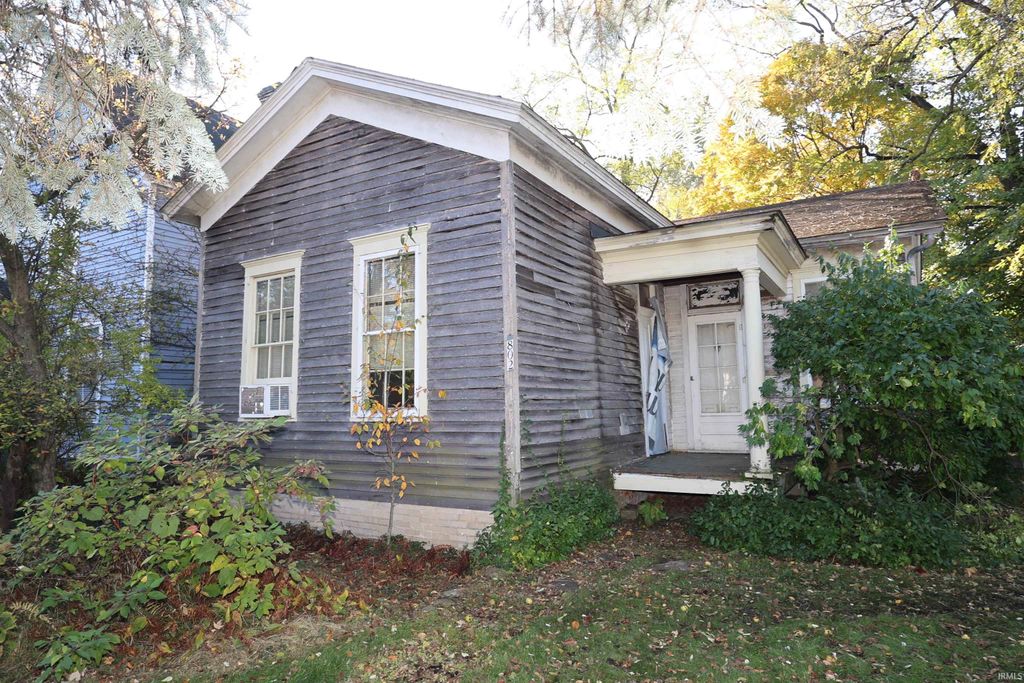 802 W Colfax Street, South Bend, IN 46601