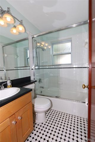 10501 Saint Michael Lane, St Ann, MO 63074