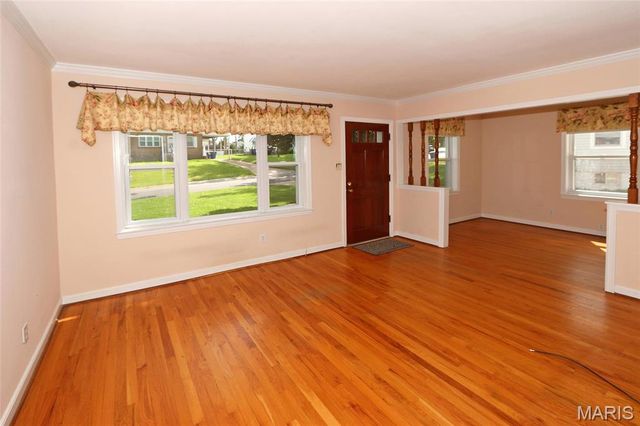 10501 Saint Michael Lane, St Ann, MO 63074