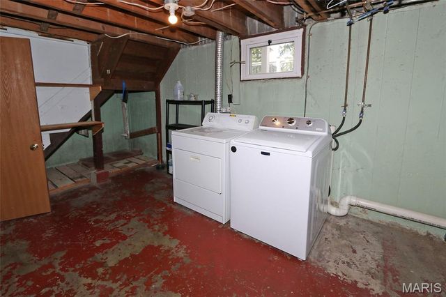 10501 Saint Michael Lane, St Ann, MO 63074