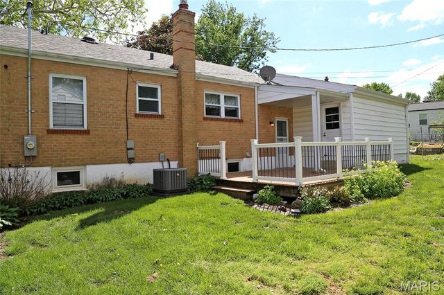 10501 Saint Michael Lane, St Ann, MO 63074