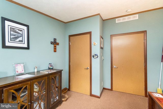 232 YANKEE T 284, Quakertown, PA 18951