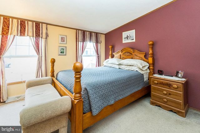 232 YANKEE T 284, Quakertown, PA 18951