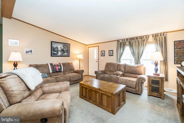 232 YANKEE T 284, Quakertown, PA 18951